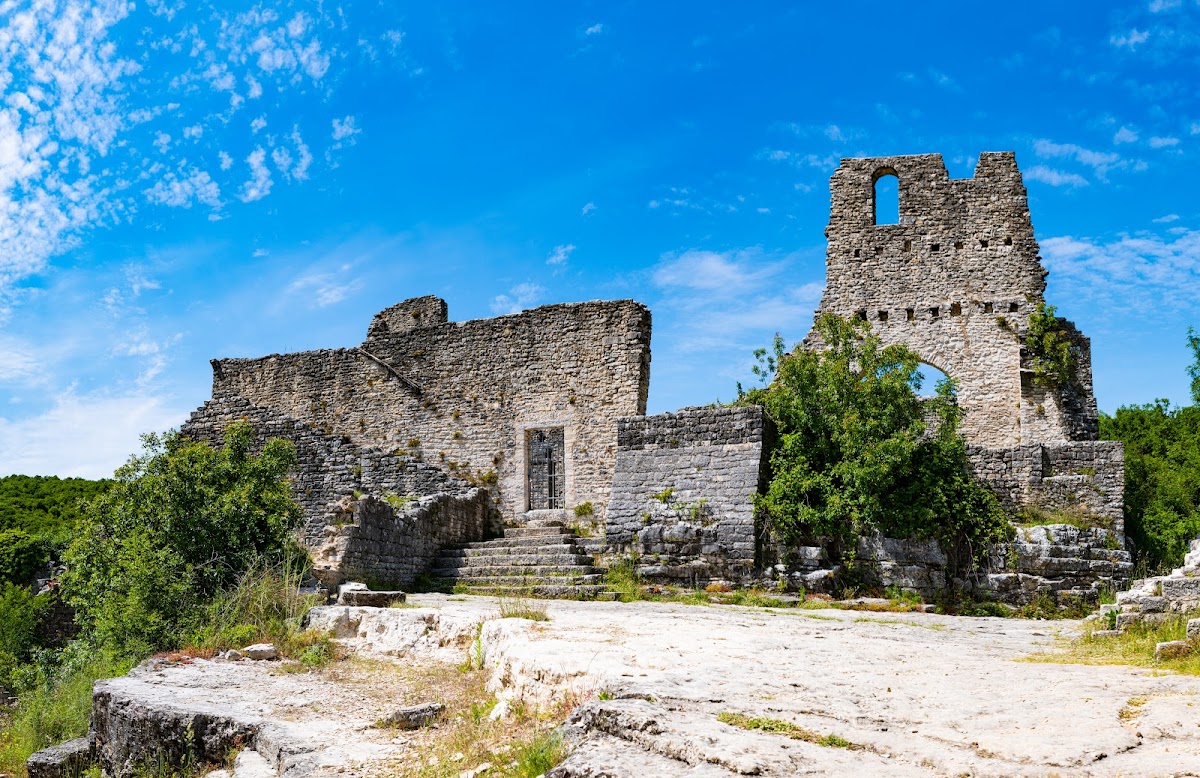 Photo of Dvigrad Ruins